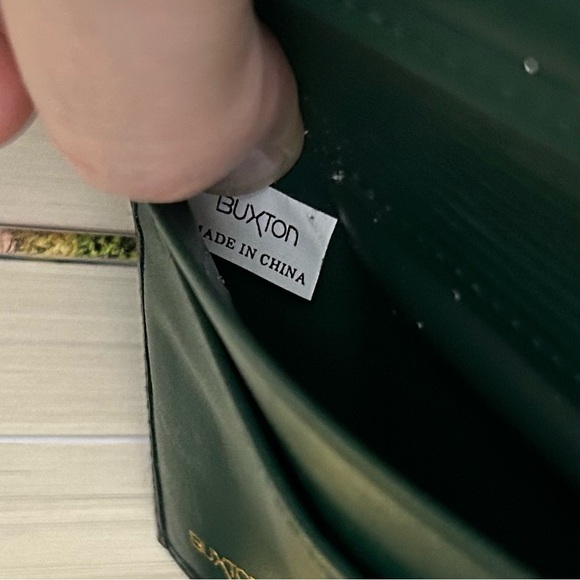 Buxton - Vintage Trifold Green Leather Wallet - Picture 13 of 16